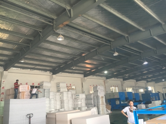 تشانغشو CE / ISO9001 العزل شعر خط الإنتاج / غير المنسوجة إبرة آلة الضرب